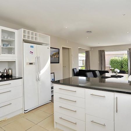 Regents 94B - Christchurch Holiday Homes Экстерьер фото